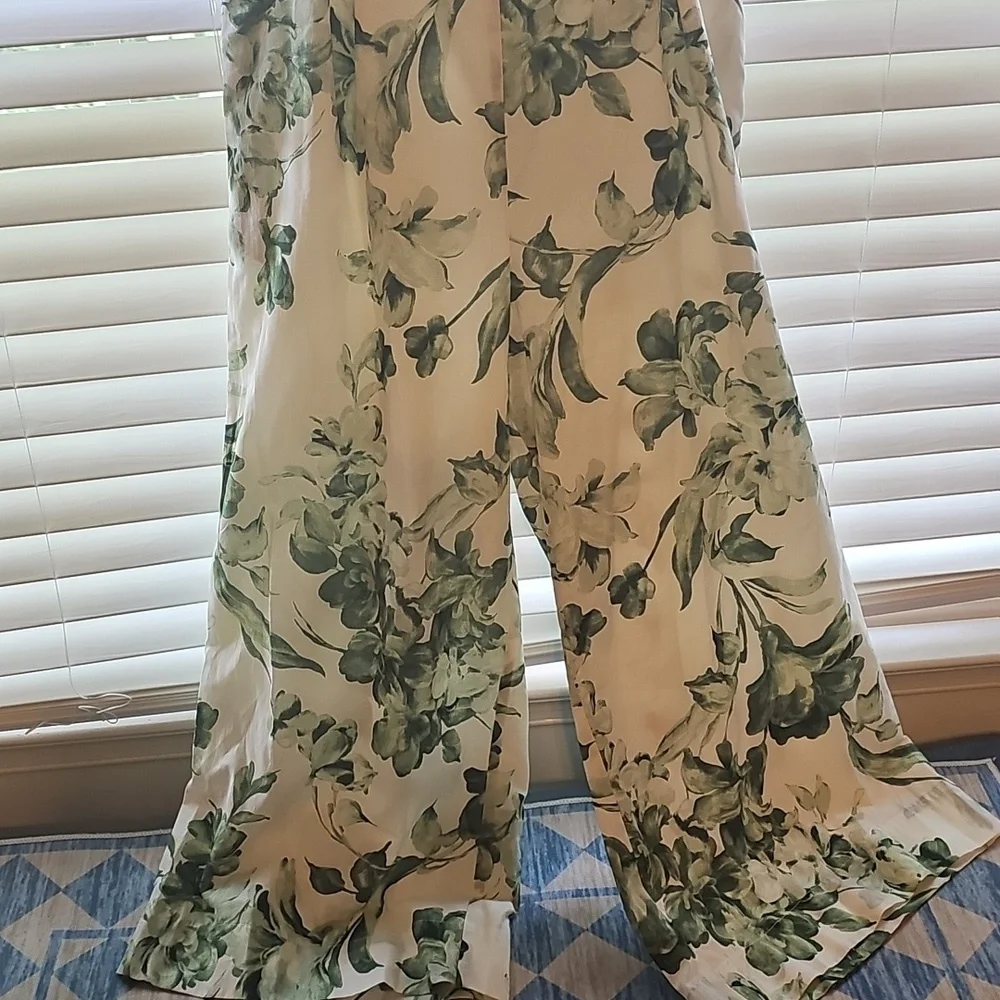 Floral Green and White Jumpsuit - Picture 5 of 7